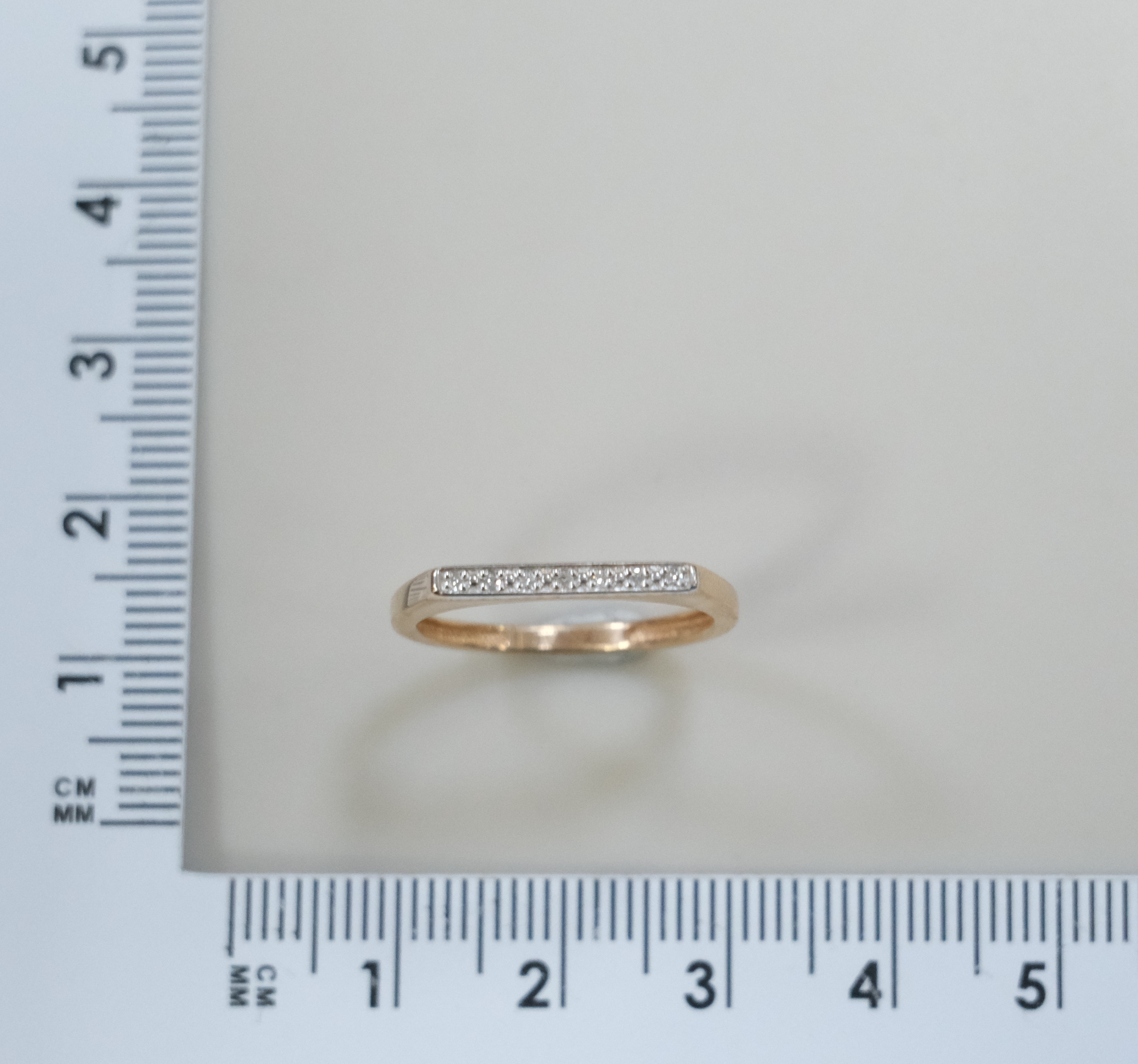 Серебряное кольцо с бриллиантами